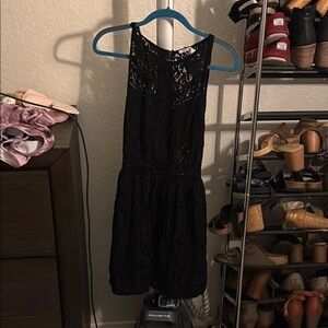 Black Sleeveless Lace dress